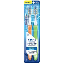 Oral-B Vibrating Pulsar, Battery Powered Toothbrush, Medium, 2 Pack