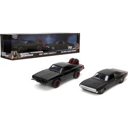 Jada Fast & Furious 1:32 Dom's Dodge Charger & 1968 Dodge Charger Widebody Die-cast Car Twin Pack, Toys for Kids and Adults