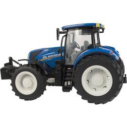 Tomy Britains Big Farm 1:16 New Holland T7.270 Tractor With Realistic Lights and Sounds Farm Vehicle Toy Suitable From 3 years