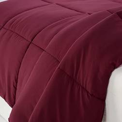 Serta Simply Clean Hypoallergenic Ultra Soft Bedspread Black, White, Brown, Gray, Blue, Red, Pink (228.6x228.6)