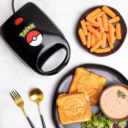 Uncanny Brands Pokemon Pokeball Single Grilled Cheese Maker