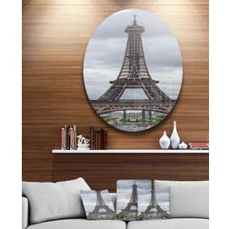 Design Art 'Grayscale Paris Eiffel Tower' Cityscape Photography Circle Metal Framed Art