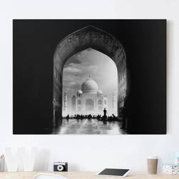 Ebern Designs Leinwandbild Schwarz-Weiß Das Tor zum Taj Mahal