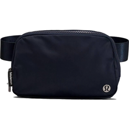 Lululemon Everywhere Belt Bag 1L - True Navy