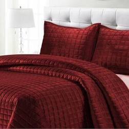 Tribeca Living Florence Quilts Red (243.8x233.7)