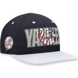 Nike Men's Navy New York Yankees Cooperstown Collection Pro Snapback Hat