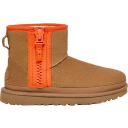 UGG Classic Mini Zipper Tape Logo - Chestnut