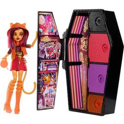 Mattel Monster High Toralei Stripe Skulltimate Secrets Neon Frights