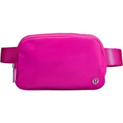 Lululemon Everywhere Belt Bag 1L - Sonic Pink