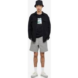 H&M Herren Chinoshorts Regular Fit Grau