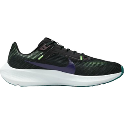 Nike Pegasus 40 M - Black/Burgundy Crush/Geode Teal/Purple Ink