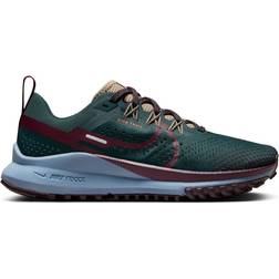 Nike Pegasus Trail 4 W - Deep Jungle/Khaki/Ashen Slate/Night Maroon