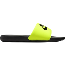 Nike Victori One - Black/Volt