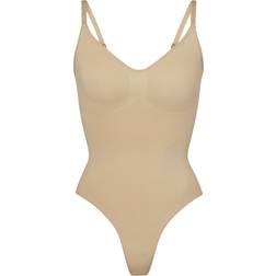 SKIMS Seamless Sculpt Thong Bodysuit - Clay