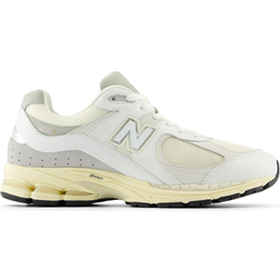 New Balance 2002R - White/Reflection/Gold Metallic