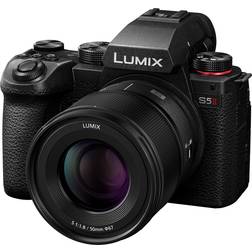 Panasonic Lumix DC-S5 II + 50mm