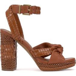 Vince Camuto Fancey - Golden Walnut