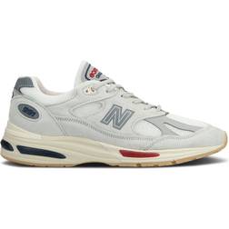 New Balance Made in UK 991v2 Vintage - Off White/Blanc de Blanc/Savvy Red