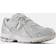 New Balance 1906D M - Silver Metalic/White/Crimson