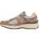 New Balance 2002R M - Mushroom/Hazy Peach/Castlerock