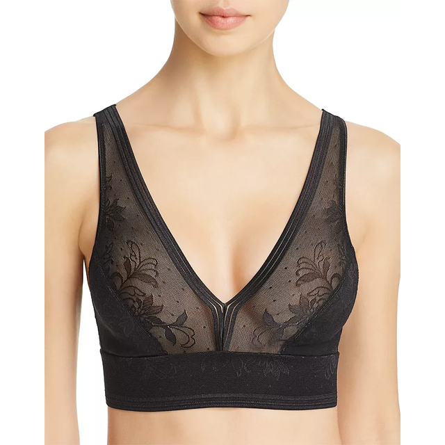 Wonderbra Women's Refined Glamour Full Effect Push-up Bra, Black, 32A :  : Clothing, Shoes & Accessories