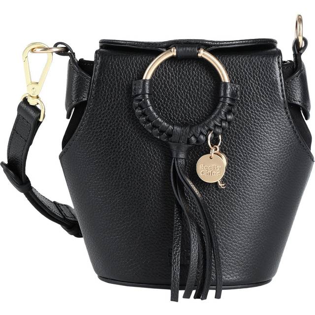 https://www.klarna.com/sac/product/640x640/3005792572/See-by-Chloe-Joan-Box-Bucket-Crossbody-Bag-Black.jpg?ph=true