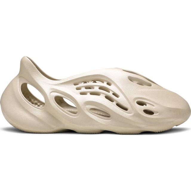 Adidas Yeezy Foam Runner M - Sand • See best price »