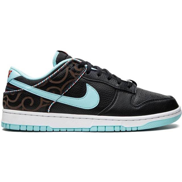 Nike Dunk Low Retro SE (6 stores) see the best price »